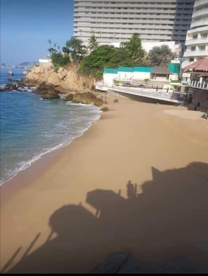Suite En Torres Gemelas A Pie De Playa 611 Acapulco Exterior foto